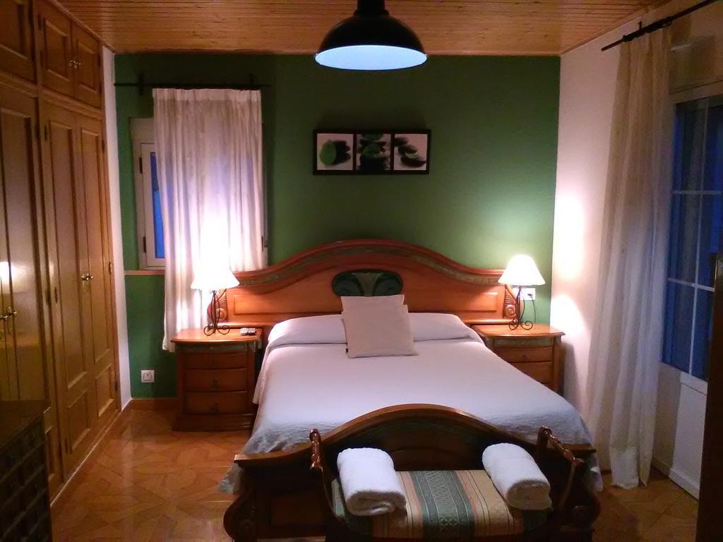 Casa Rural La Esmeralda Navarredonda de Gredos Bagian luar foto
