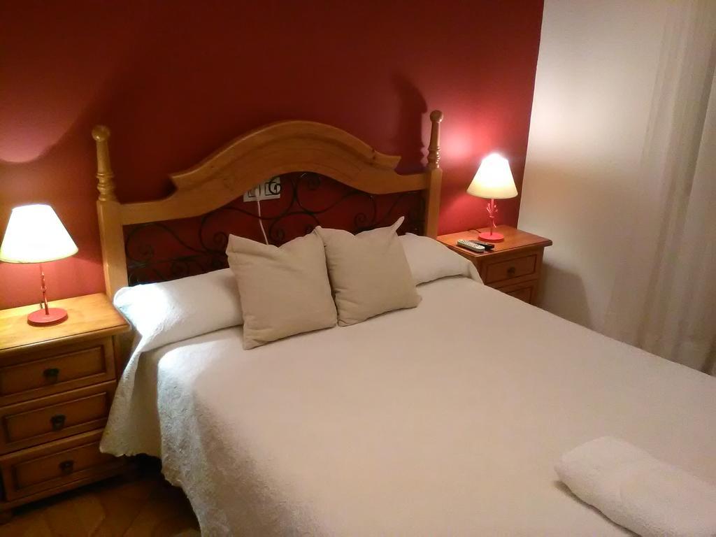 Casa Rural La Esmeralda Navarredonda de Gredos Bagian luar foto